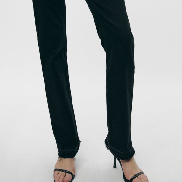 Zara Slim Jeans with a Highwaist  ZW Collection Size 6 - Picture 2 of 12